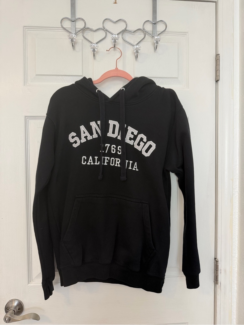 Black 'San Diego California' Pullover Hoodie